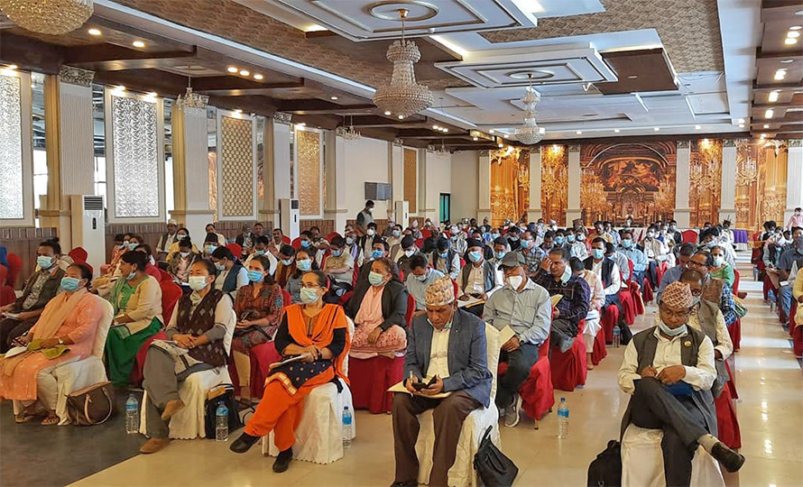 माओवादीको केन्द्रीय समितिमा ३५ प्रतिशत महिलासहित २९९ सदस्यको प्रस्ताव माओवादीको केन्द्रीय समितिमा ३५ प्रतिशत महिलासहित २९९ सदस्यको प्रस्ताव