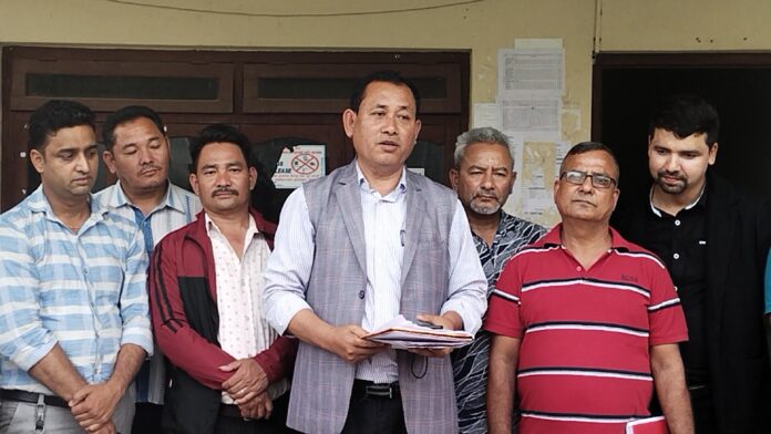 मकवानपुरमा एमालेविरुद्व कांग्रेसको नेतृत्वमा पाँच दलीय गठबन्धन हुने