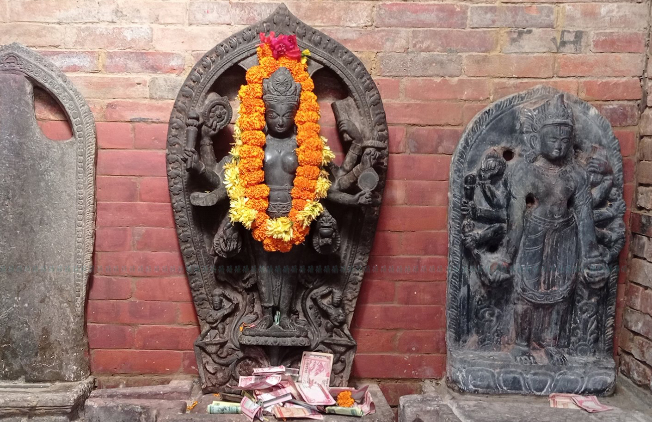 चोरी भएको ३७ वर्षपछि लक्ष्मी-नारायण मूर्ति प्रतिस्थापन चोरी भएको ३७ वर्षपछि लक्ष्मी-नारायण मूर्ति प्रतिस्थापन