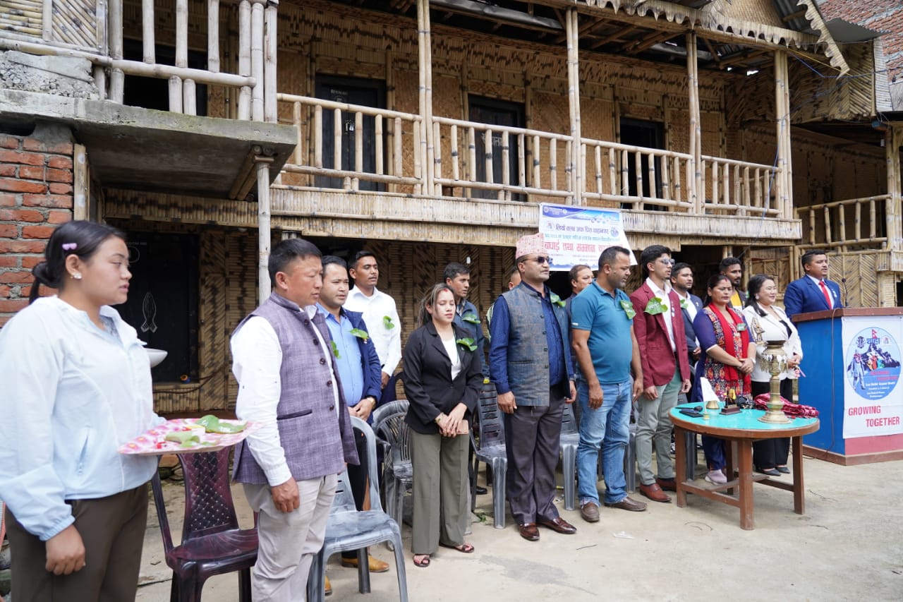 एसइईमा उत्कृष्ट जीपीए ल्याउने थाहाका १० विद्यार्थी सम्मानित