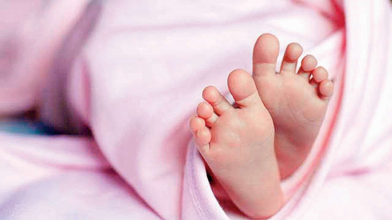 मादक पदार्थ सेवनपछि भएको पारिवारिक झगडामा पाँच महिने बालिकाको हत्या मादक पदार्थ सेवनपछि भएको पारिवारिक झगडामा पाँच महिने बालिकाको हत्या