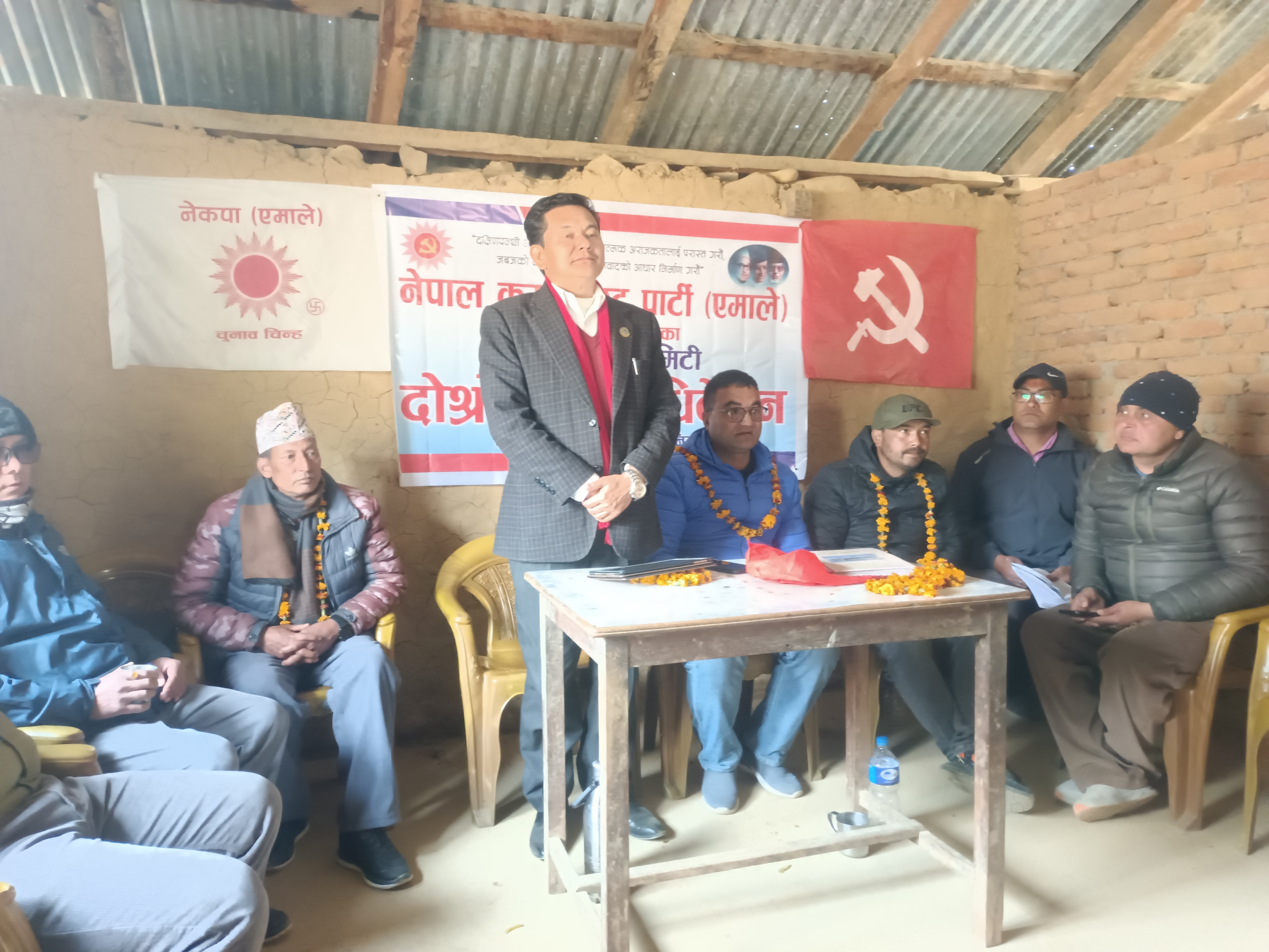 हजार प्रश्नको जवाफ दिन तयार छु: सुवाष चन्द्र ठकुरी हजार प्रश्नको जवाफ दिन तयार छु: सुवाष चन्द्र ठकुरी