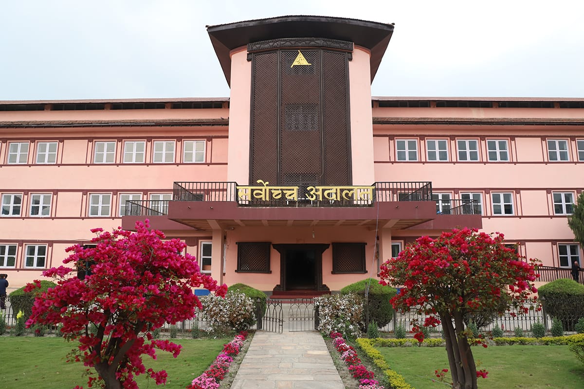 प्रधानमन्त्री नियुक्ति राष्ट्रपतिको अधिकार हो, यसमा मुद्दा लाग्दैनः वरिष्ठ अधिवक्ता पन्त प्रधानमन्त्री नियुक्ति राष्ट्रपतिको अधिकार हो, यसमा मुद्दा लाग्दैनः वरिष्ठ अधिवक्ता पन्त