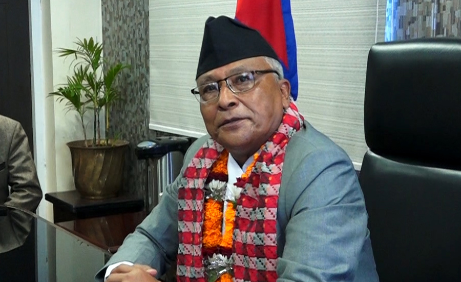 जातीय विभेद प्रकरणमा मन्त्री श्रेष्ठलाई प्रधानमन्त्रीले गराए सचेत जातीय विभेद प्रकरणमा मन्त्री श्रेष्ठलाई प्रधानमन्त्रीले गराए सचेत