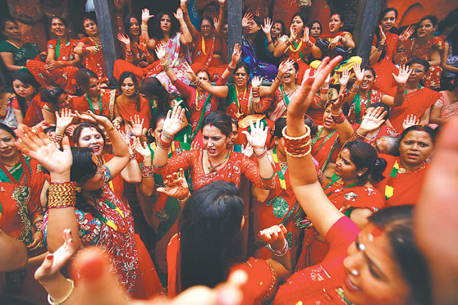 आज हरितालिका तीज मनाइदै