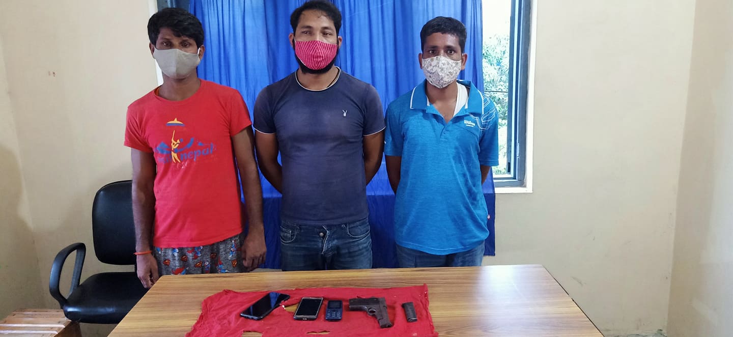 पेस्तोलसहित वीरगञ्जबाट तीन युवक पक्राउ पेस्तोलसहित वीरगञ्जबाट तीन युवक पक्राउ