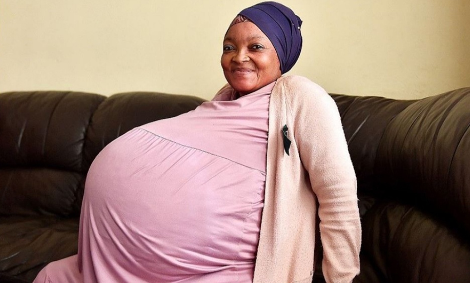 अफ्रिकाकी महिलाले जन्माइन् एकै पटक १० बच्चा