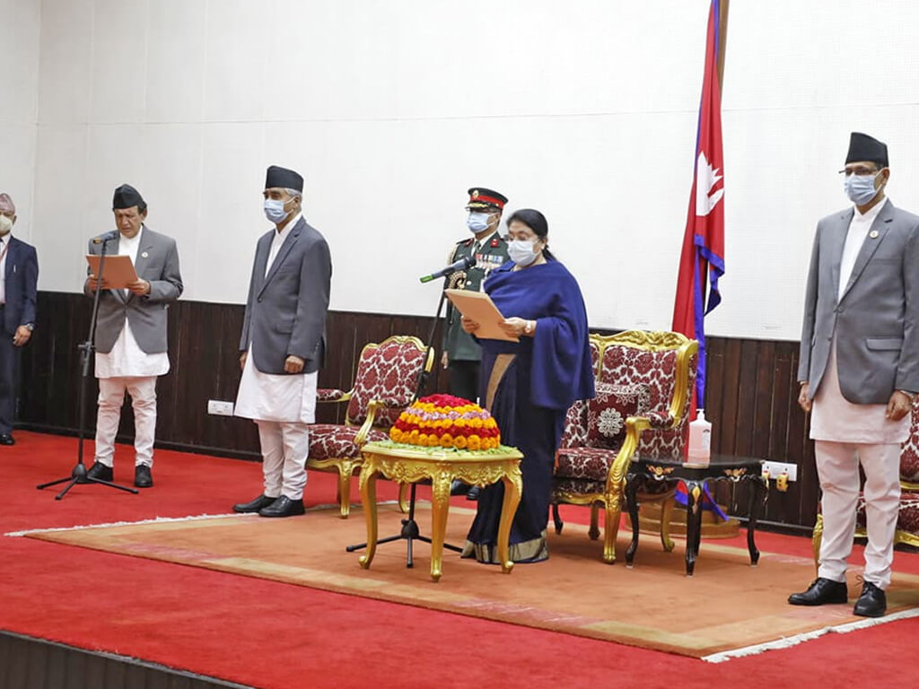 परराष्ट्रमन्त्री खड्काको शपथ बदरको माग गर्दै सर्वोच्चमा रिट परराष्ट्रमन्त्री खड्काको शपथ बदरको माग गर्दै सर्वोच्चमा रिट
