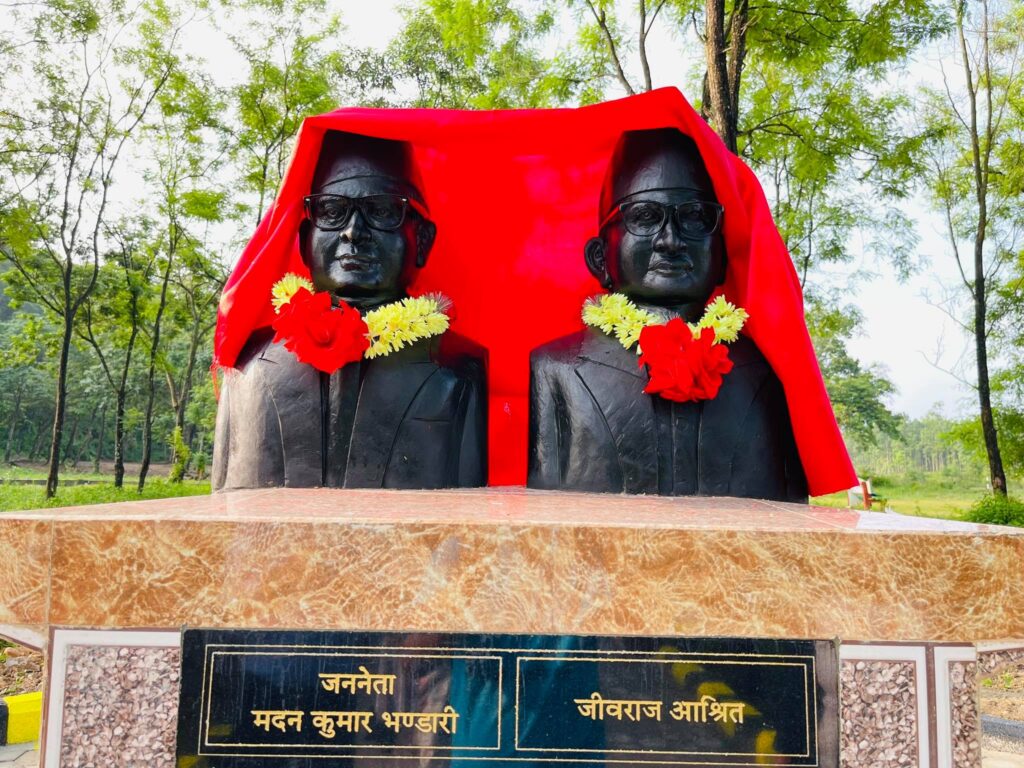 हेटौँडामा मदन–आश्रितको शालिक अनावरण हेटौँडामा मदन–आश्रितको शालिक अनावरण