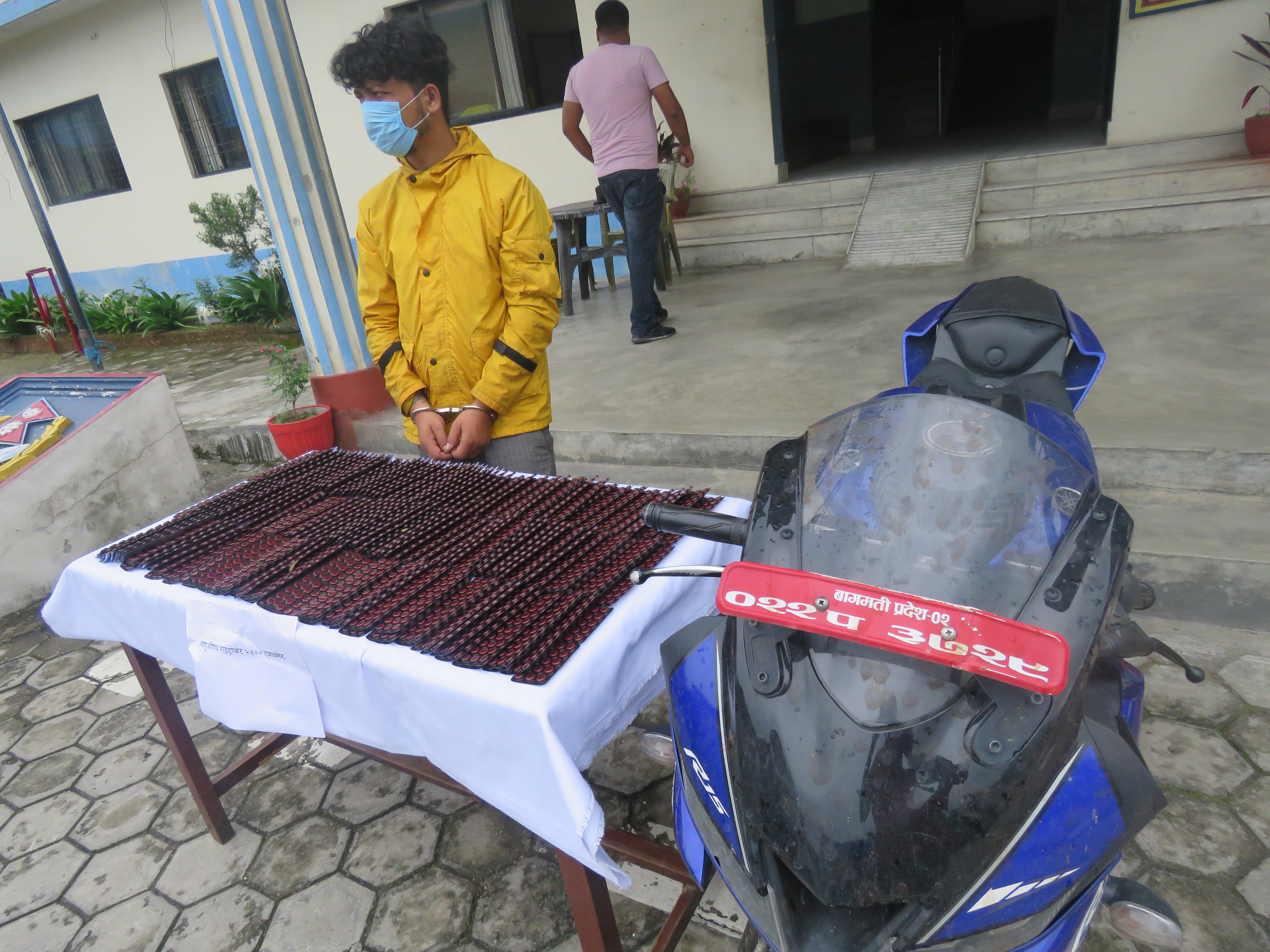 अवैध लागूऔषधसहित बज्रबाराहीका एकसहित विभिन्न ठाउँबाट मानिसहरु पक्राउ 