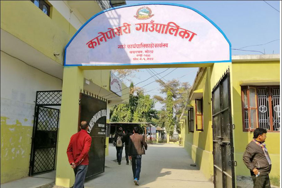 छोरी जन्माउने परिवारलाई नगद पुरस्कार छोरी जन्माउने परिवारलाई नगद पुरस्कार